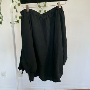 black wide sleeve shirt/dress